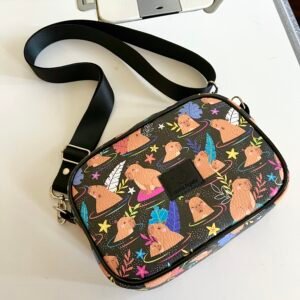 Bolsa Pequena estampa capivaras