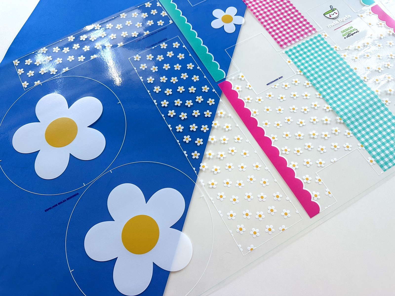 Plástico Estampado - Painel Bolsa Redonda (modelo Flor Branca) - Imagem 4