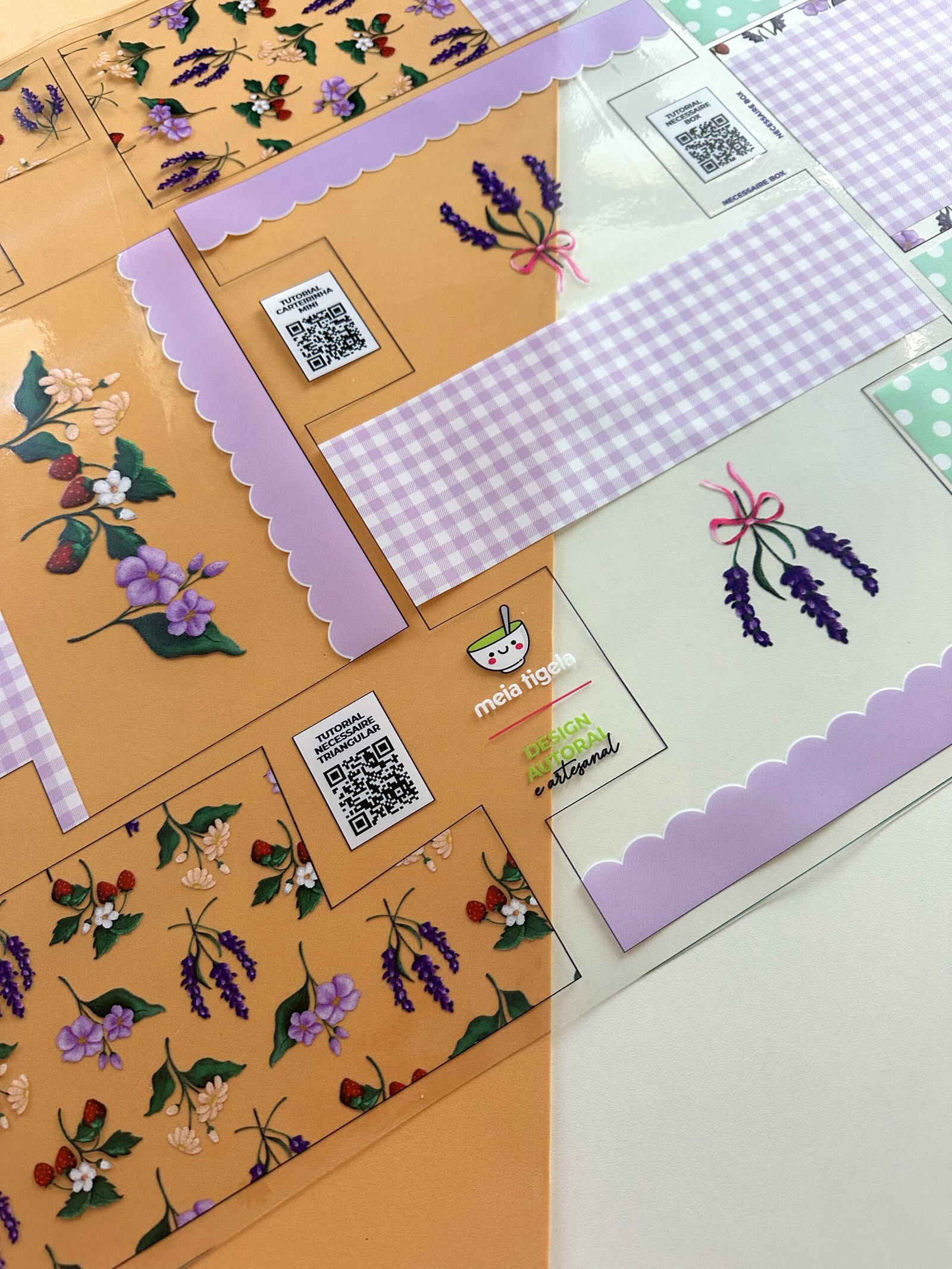 Plástico Estampado - Painel Bolsa Trapézio Floral Vintage - Imagem 5