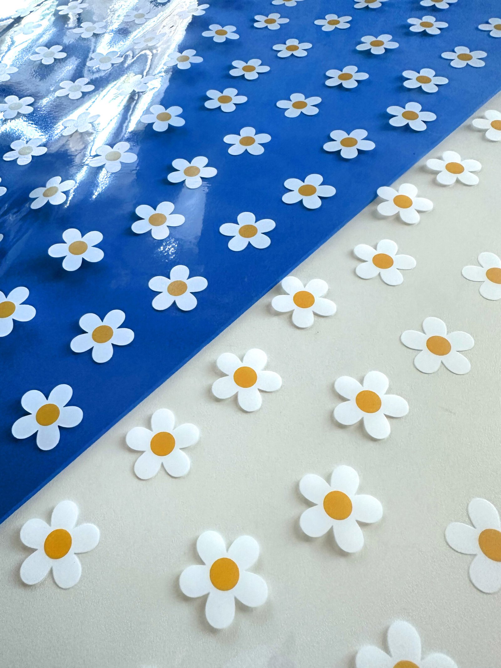 Plástico Estampado - Estampa Floral Branco