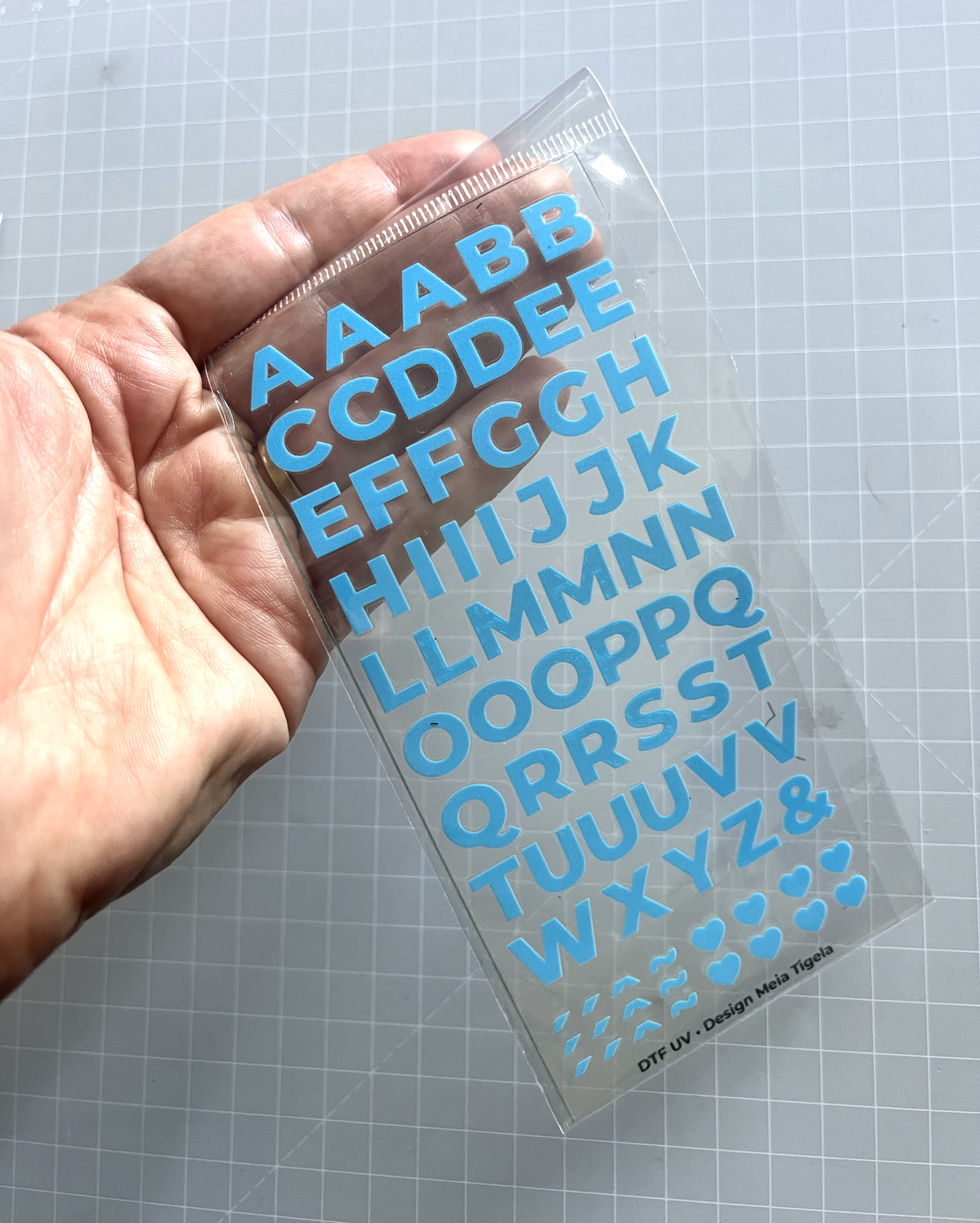 Cartela de Adesivos DTF - Alfabeto 3 (em azul) - Imagem 4