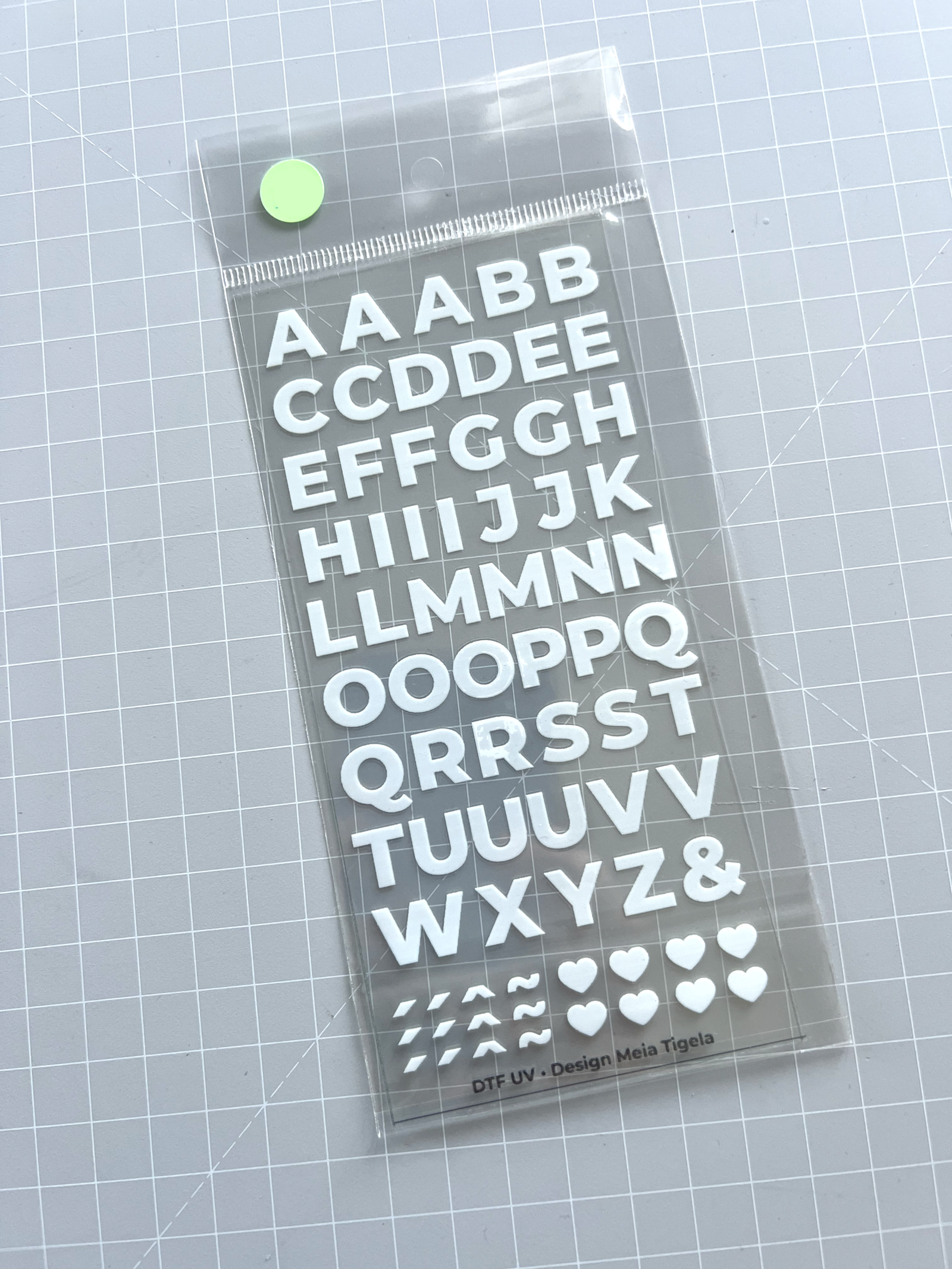 Cartela de Adesivos DTF - Alfabeto 3 (em branco)