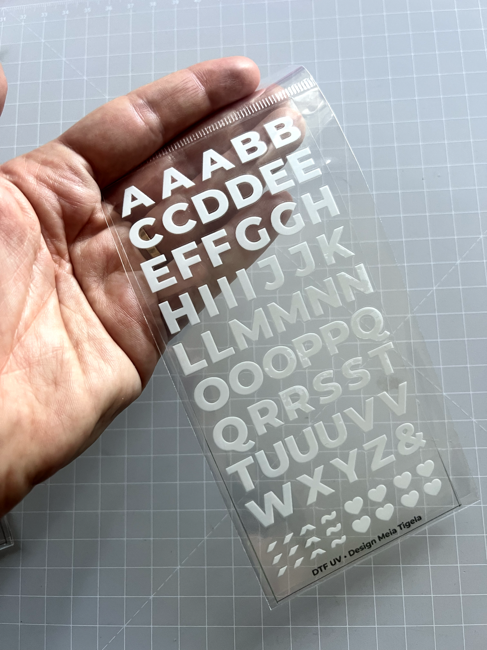 Cartela de Adesivos DTF - Alfabeto 3 (em branco) - Imagem 3