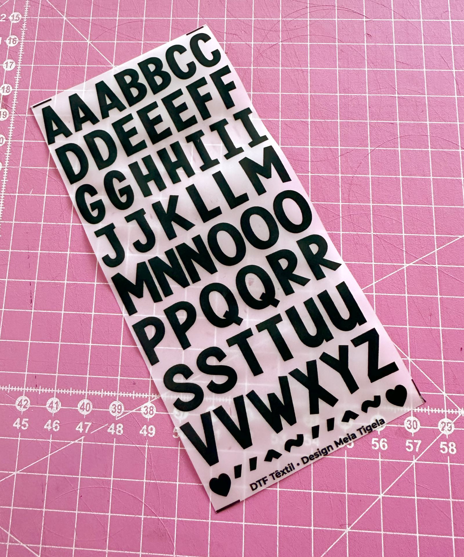 Cartela de Adesivos DTF - Alfabeto 1 (em preto)