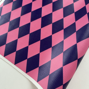Sintético Doll - Coleção PRISMA - Losango Rosa e Azul