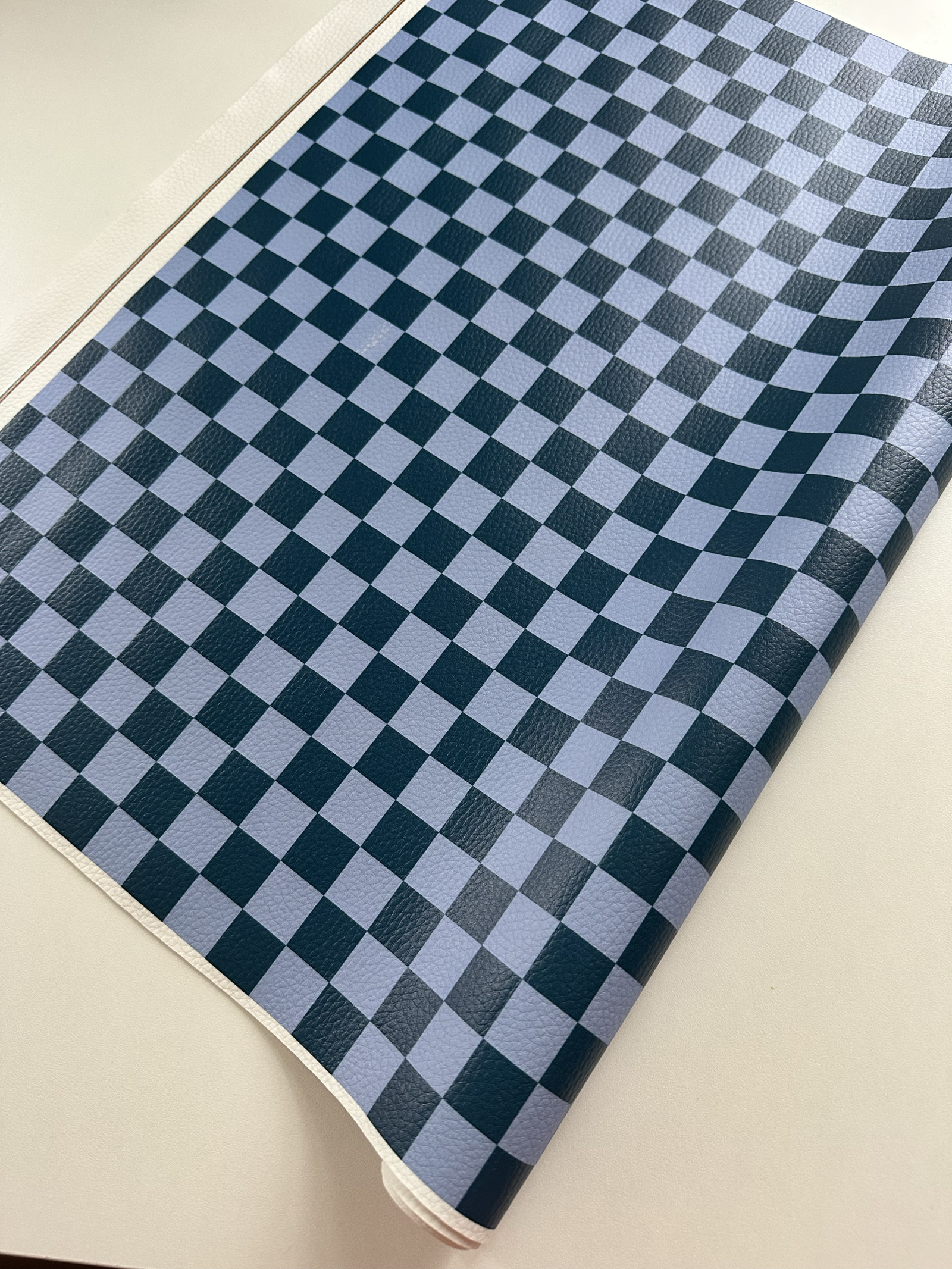 Sintético Doll - Coleção PRISMA - Quadriculado Azul escuro e azul claro