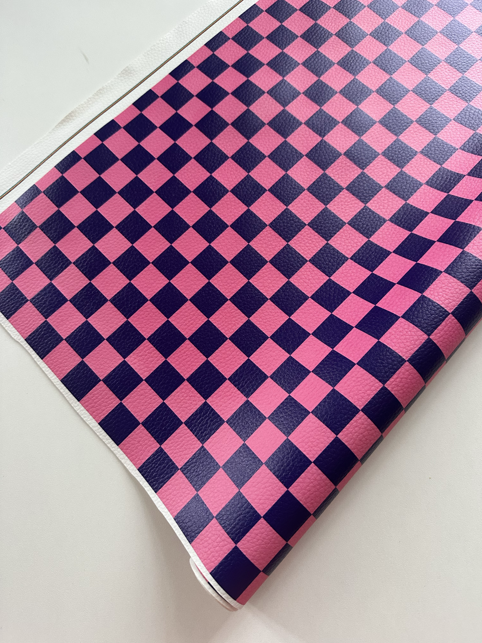 Sintético Doll - Coleção PRISMA - Quadriculado Rosa com Azul
