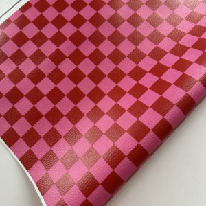 Sintético Doll - Coleção PRISMA - Quadriculado Rosa com vermelho