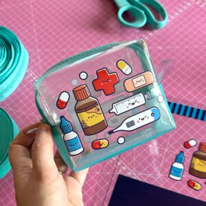 Alternative view of Plástico Estampado - Painel Necessaire Farmacinha MINI