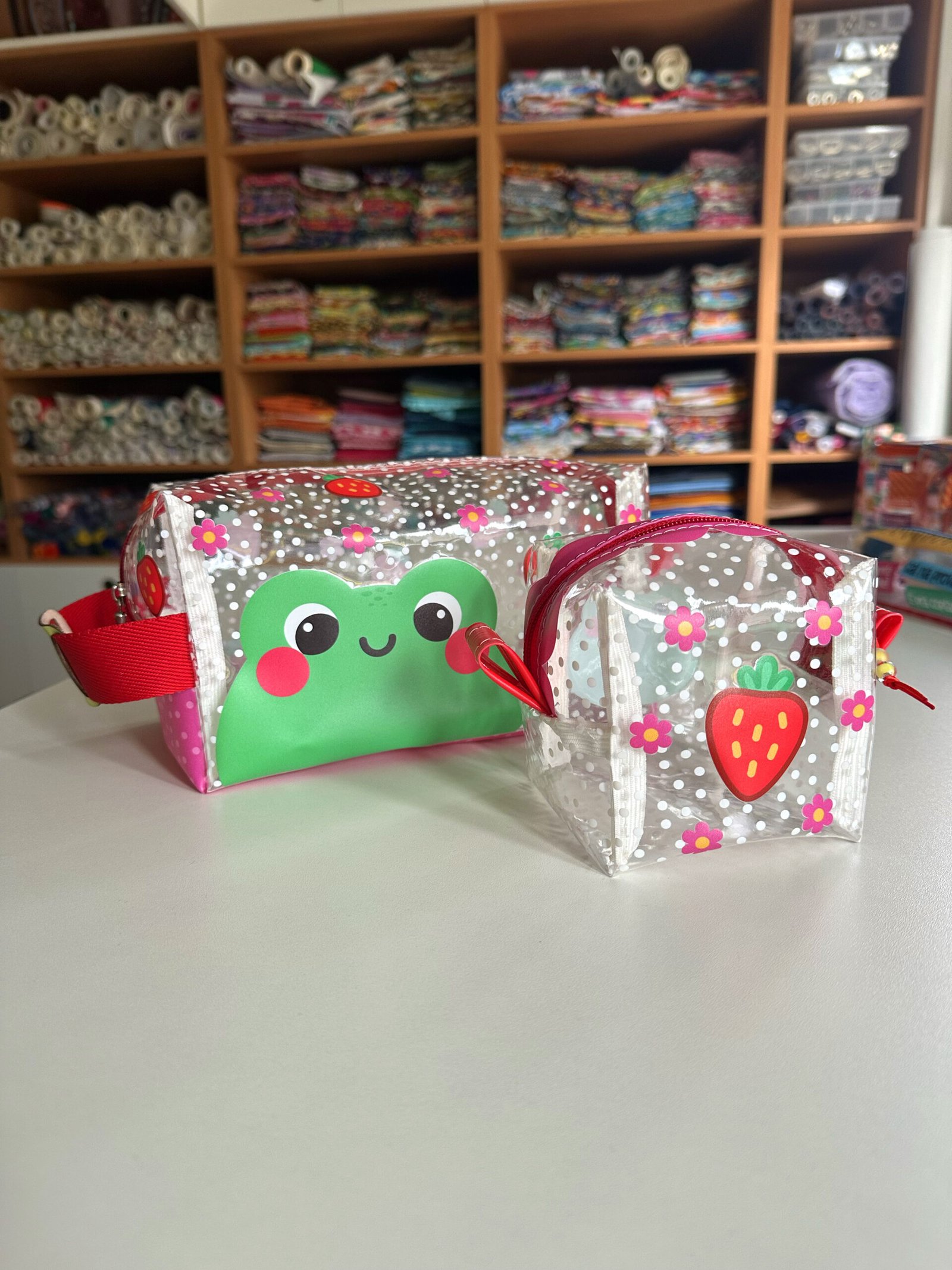 Kit de necessaires box em plástico - Imagem 2