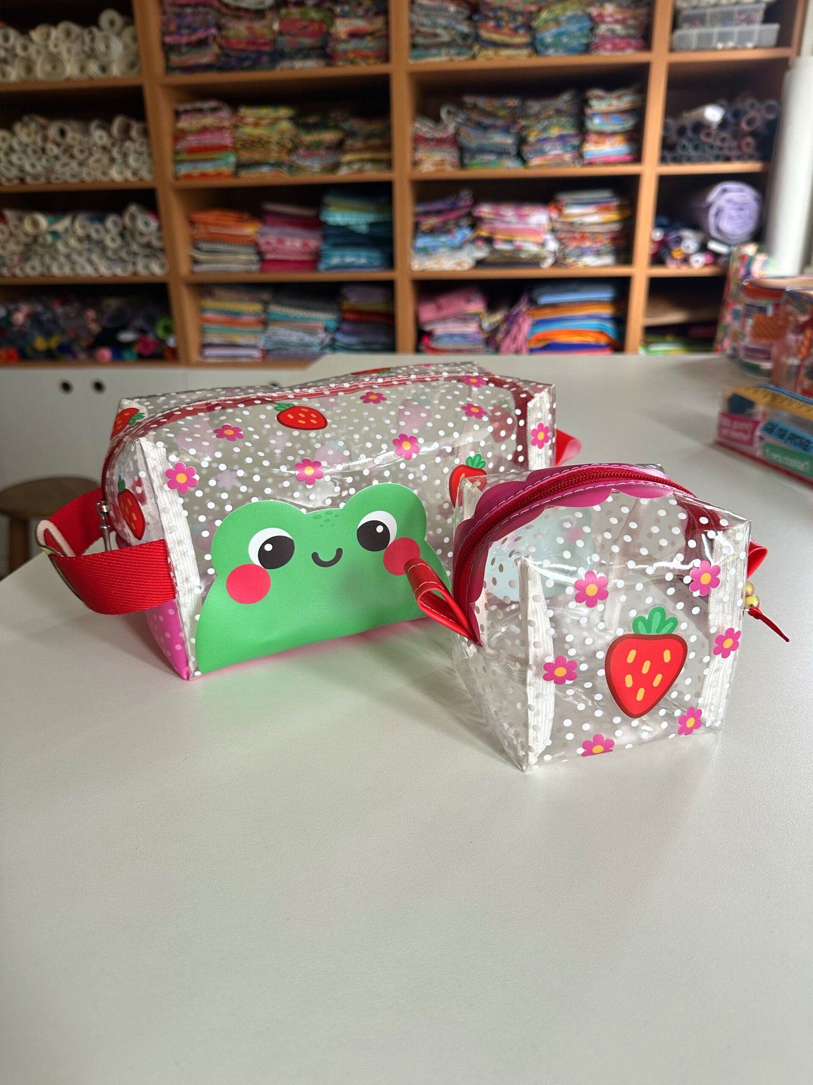 Kit de necessaires box em plástico