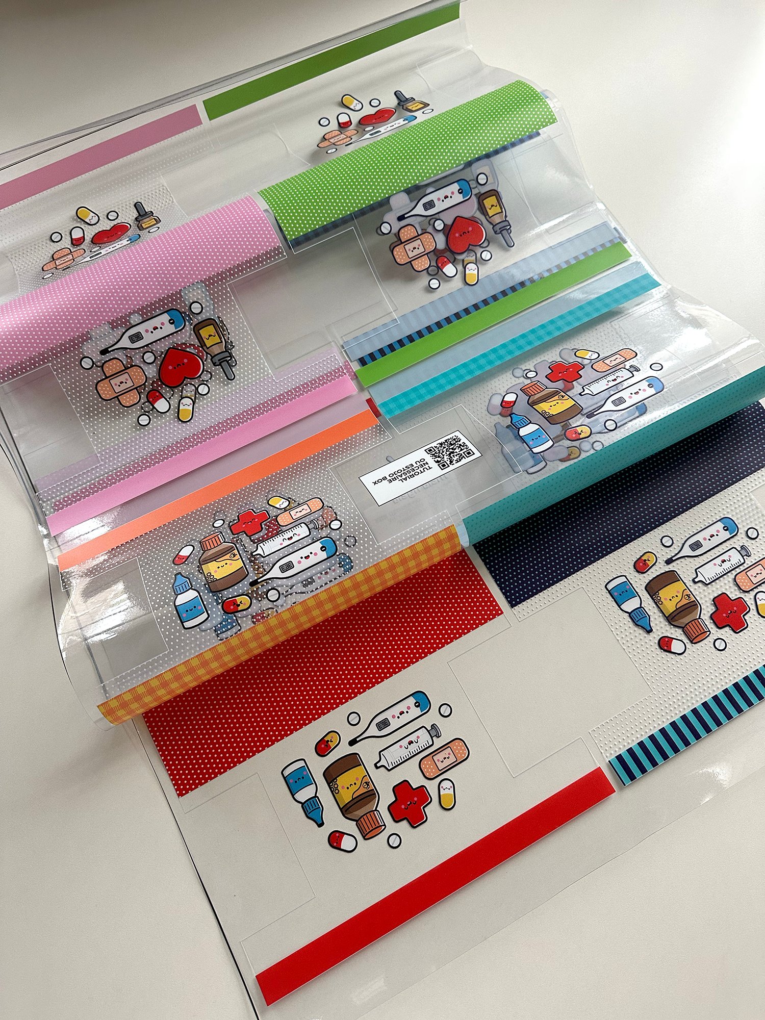 Plástico Estampado – Painel Necessaire Farmacinha MINI - Imagem 5