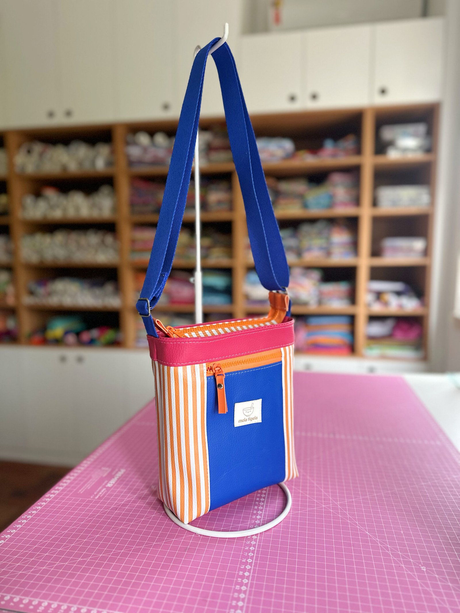 Bolsa Celina - em material sintético