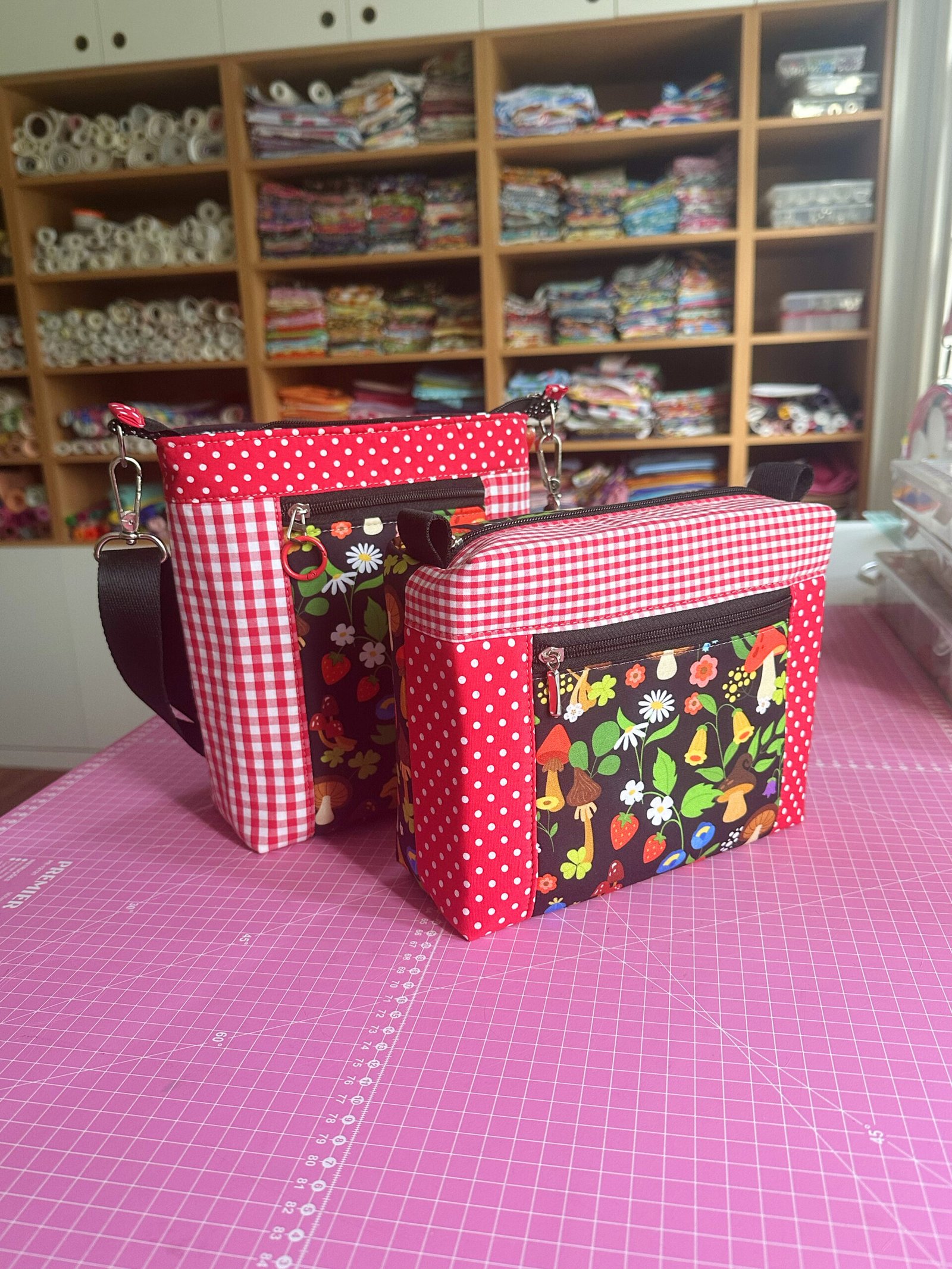 Kit Bolsa Celina + necessaire Ceci em tecido